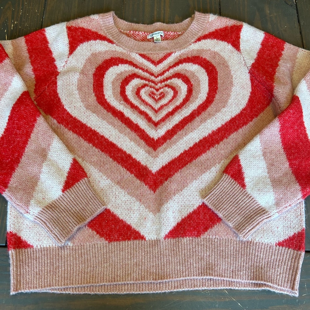 Versona Red and Pink Crew Neck Sweater with Heart Design